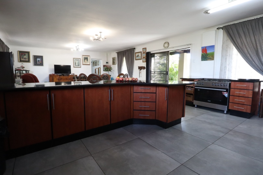 5 Bedroom Property for Sale in Kabega Park Eastern Cape